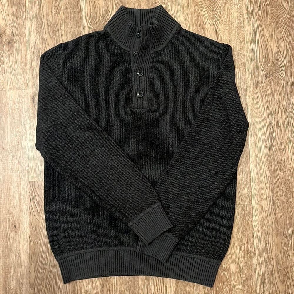Men’s medium Gap sweater dark gray/charcoal
